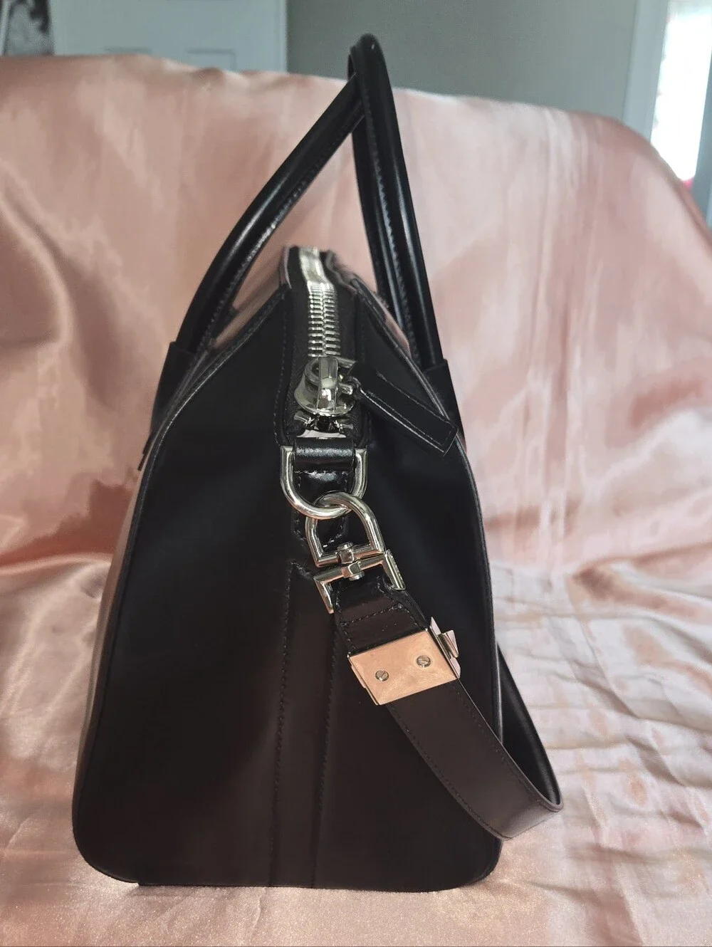Givenchy Medium Antigona Black Smooth Leather Silver Hardware Authentic